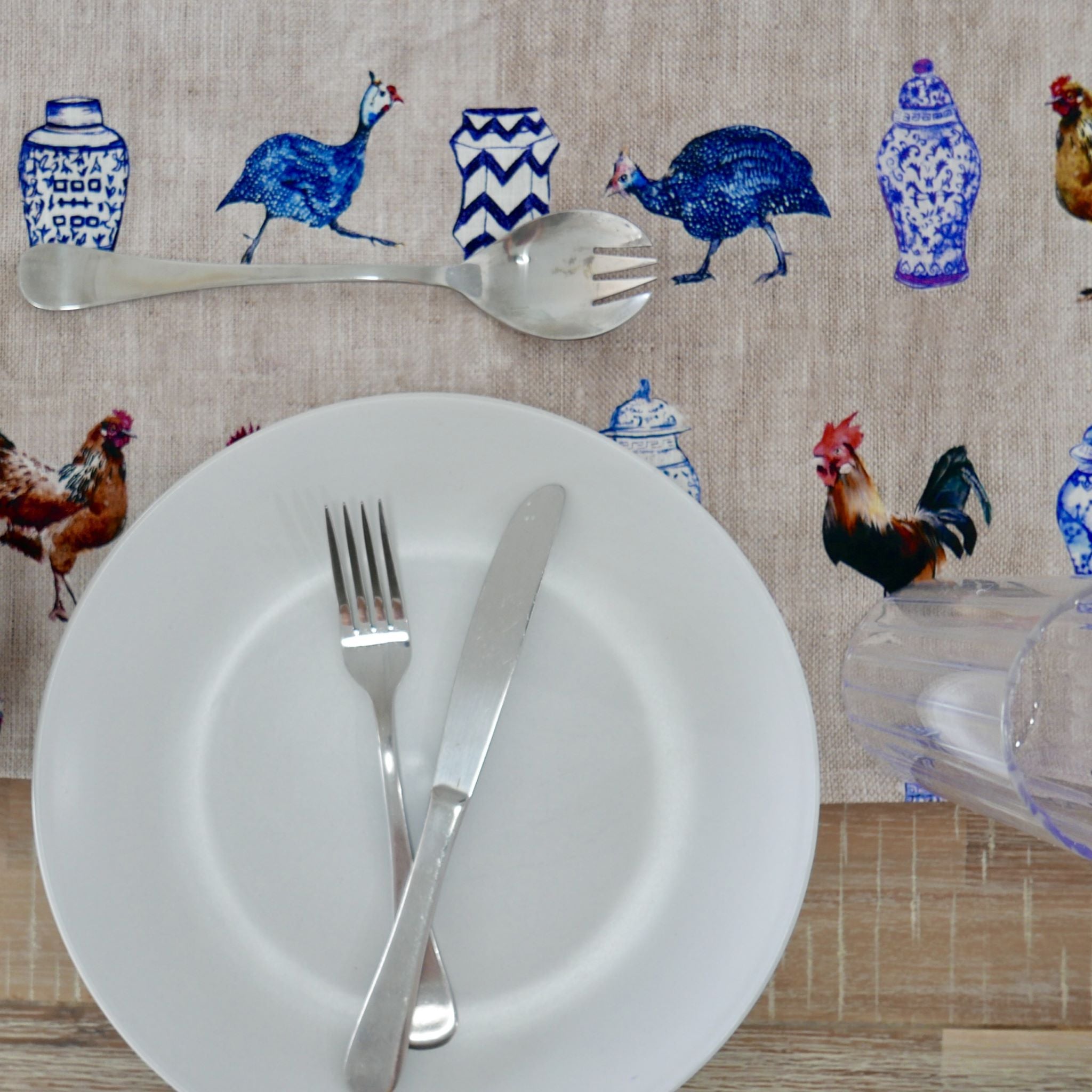 Chickens & Ginger Jars Table Runner