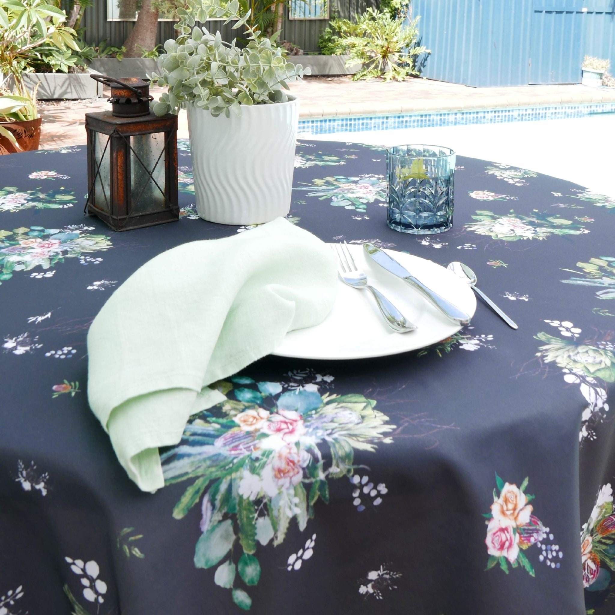 Chloe Tablecloth - Round