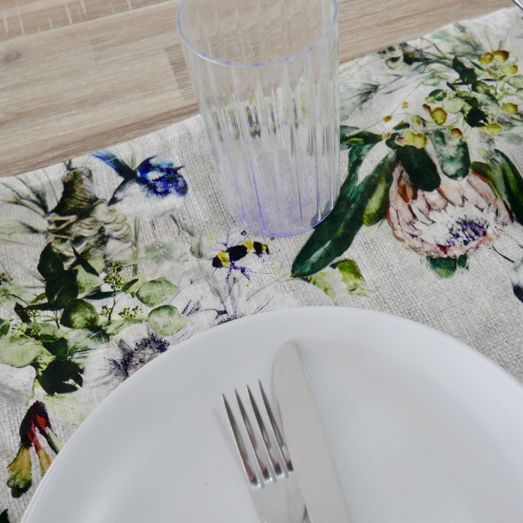 Darkum Table Runner