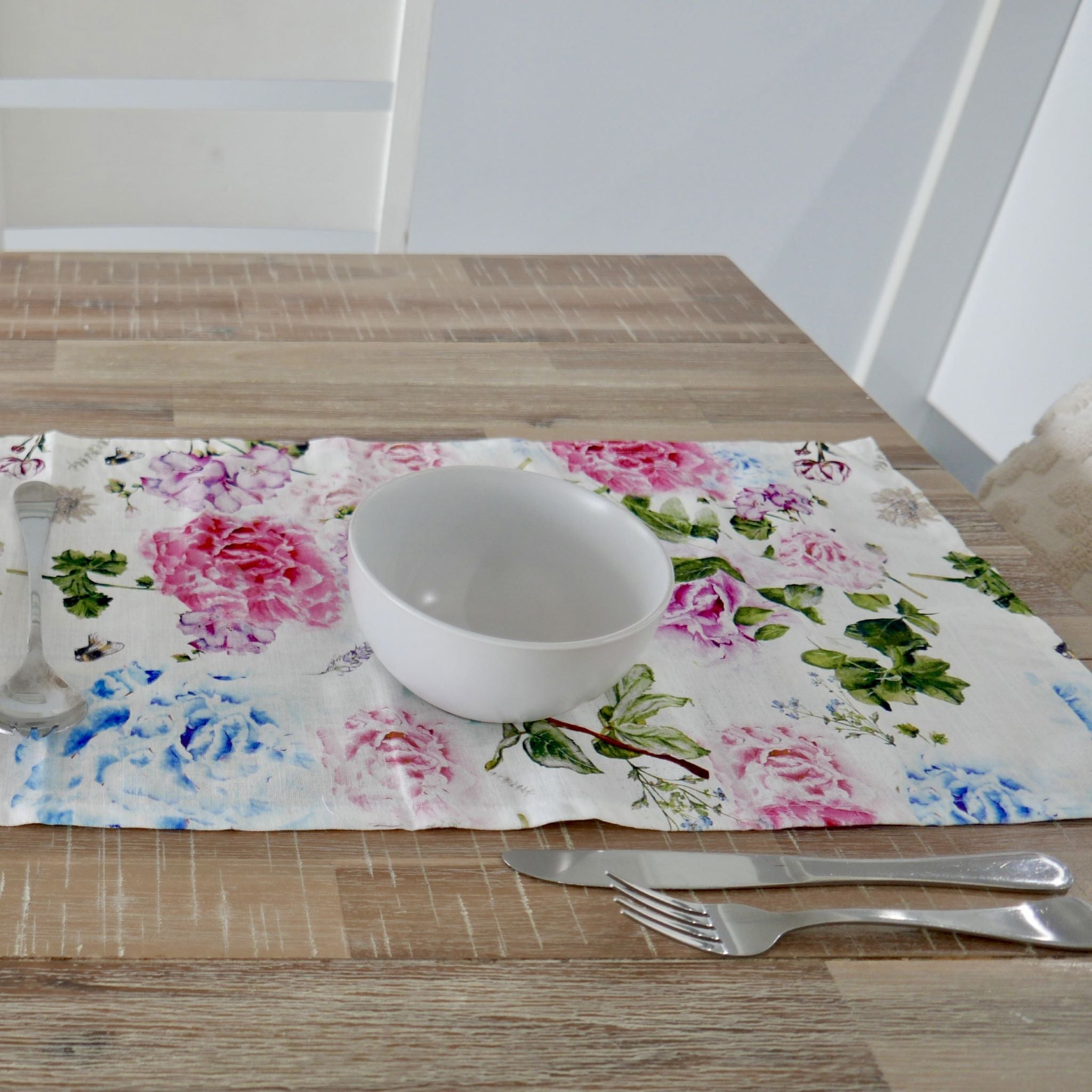 Evie Table Runner
