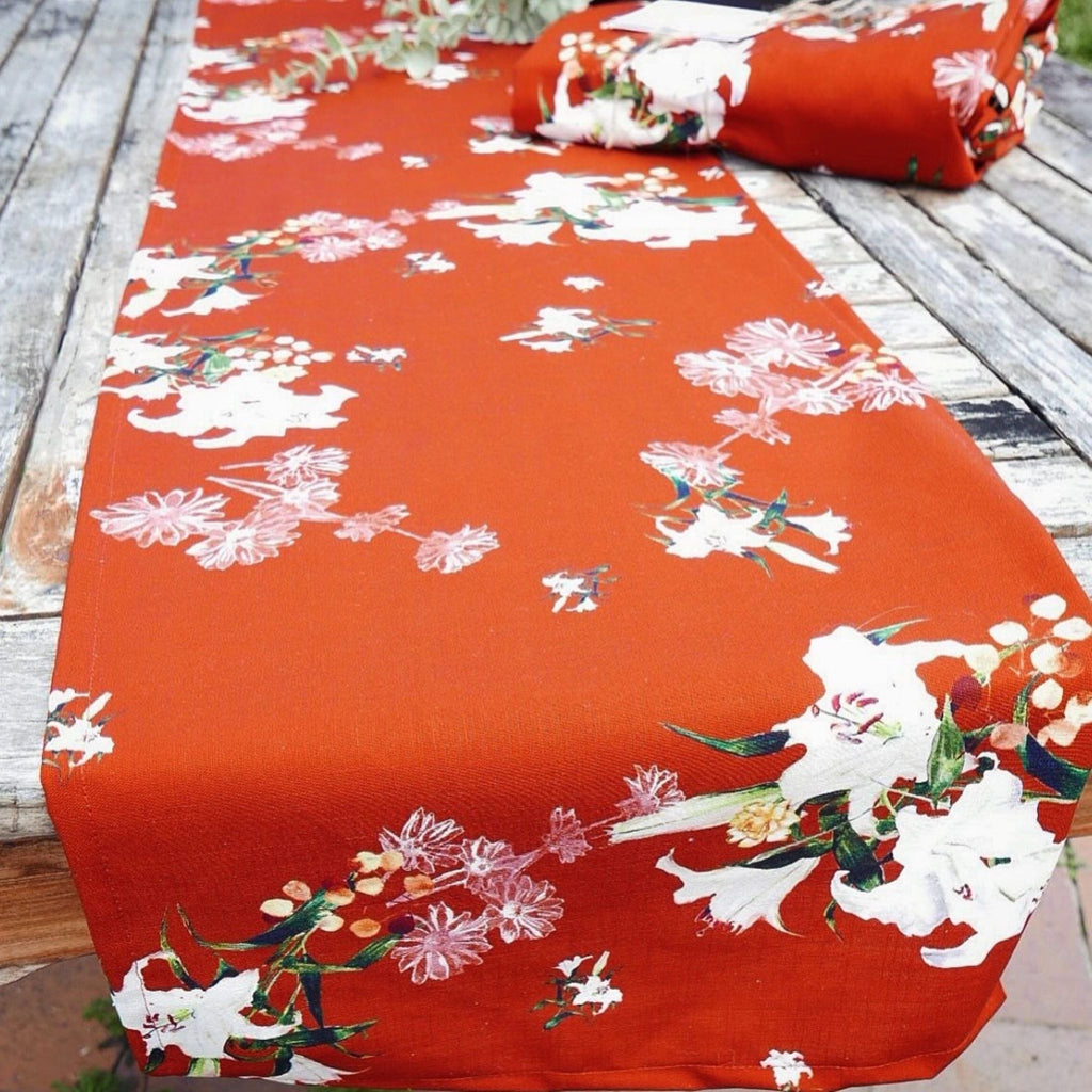 Lilly Table Runner