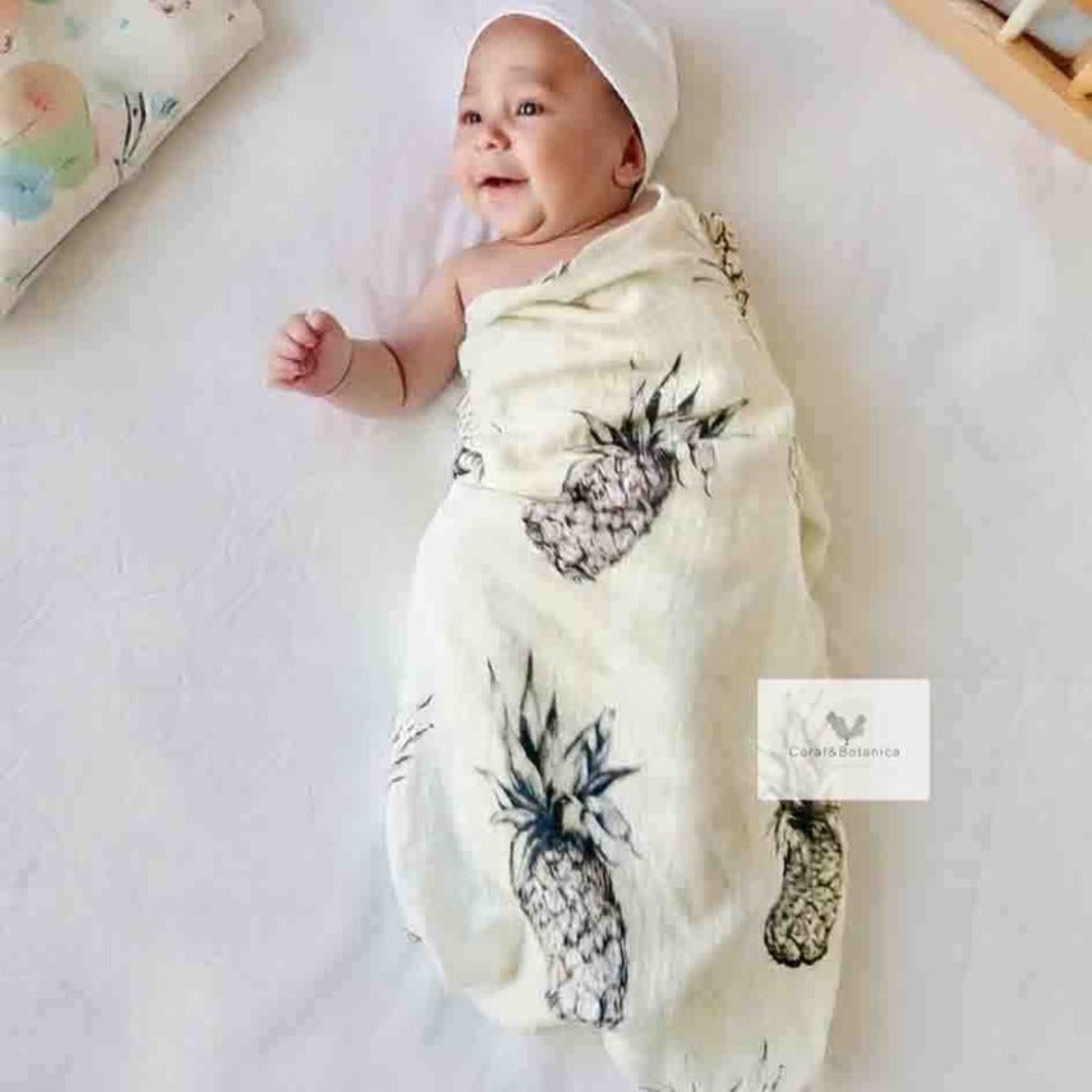 Baby Swaddle - Pineapples