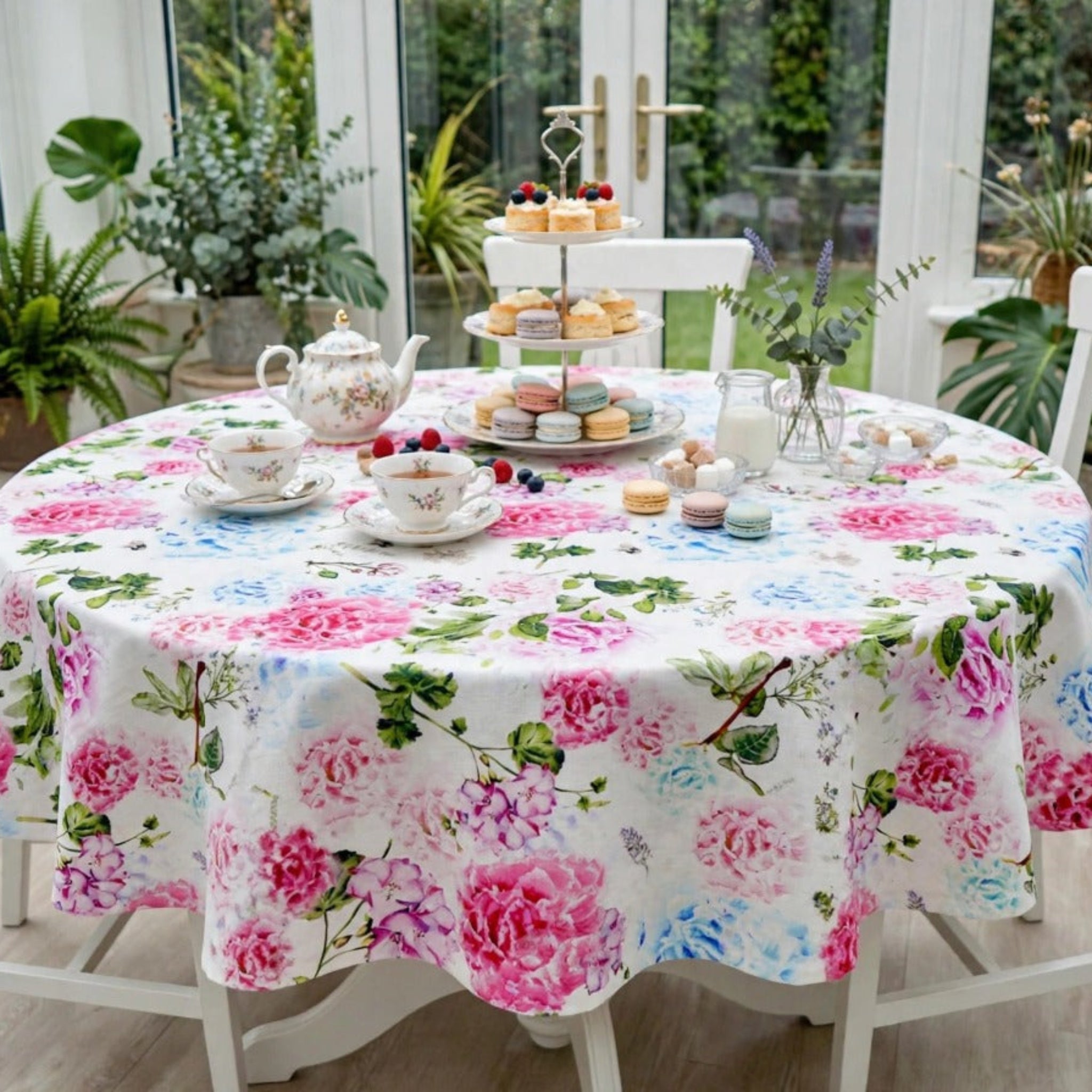 Evie Tablecloth - Round